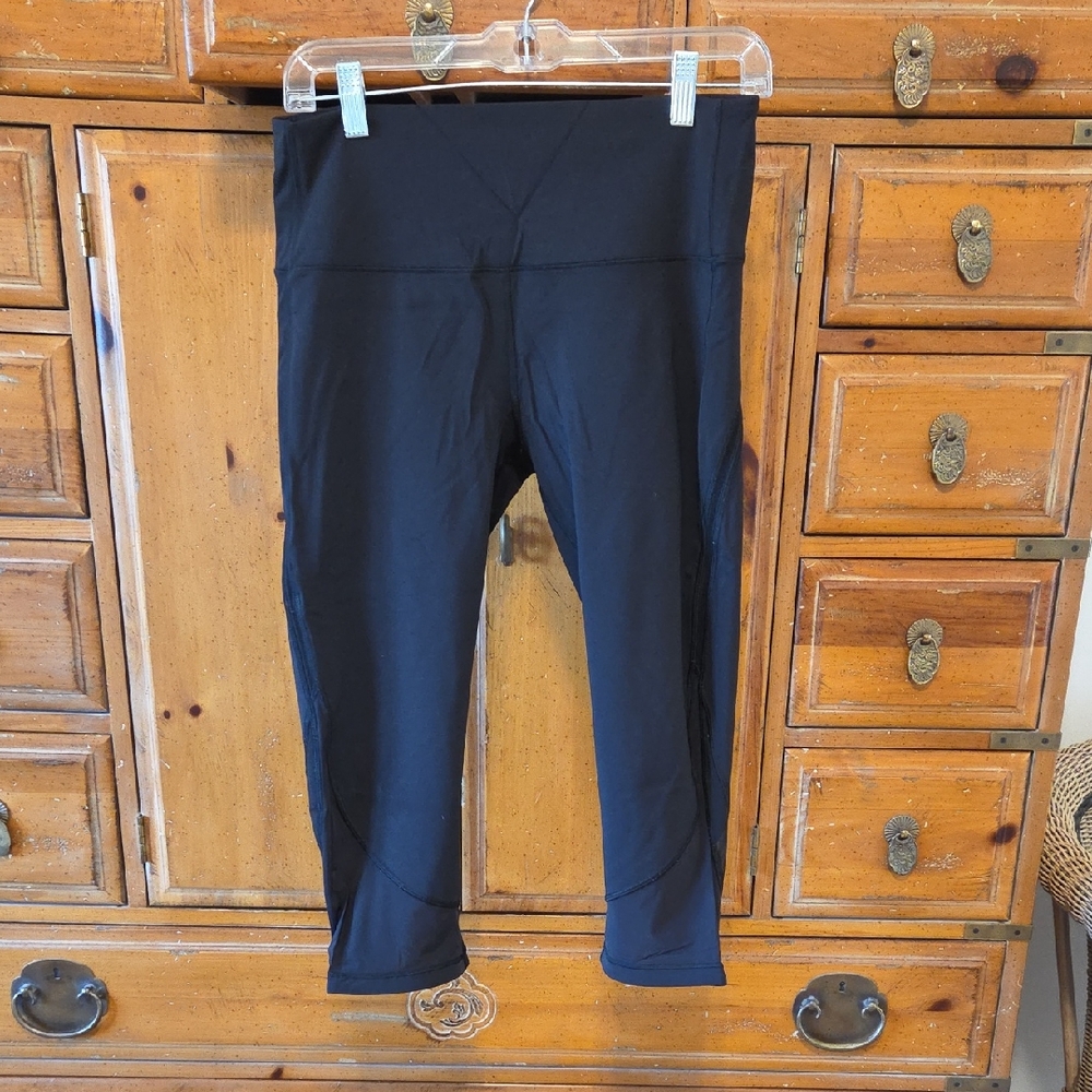 Lululemon Black Capri Leggings